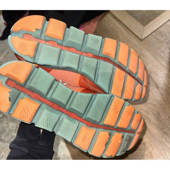 On Cloud men’s shoes main image 8